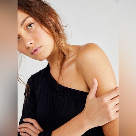 NWOT Free People Beach Sunday Stroll Jumper in Black size XS - Picture 2 of 9